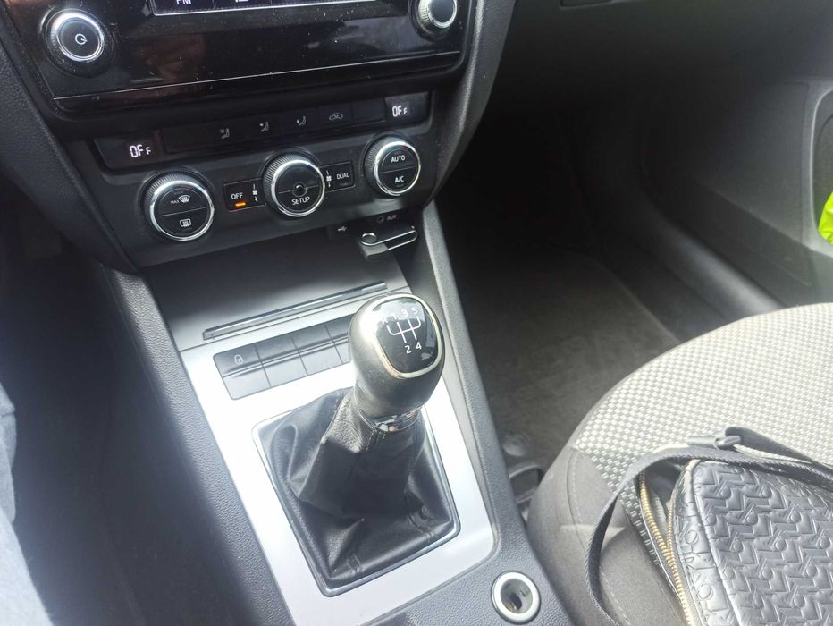 автомобіль Skoda Octavia