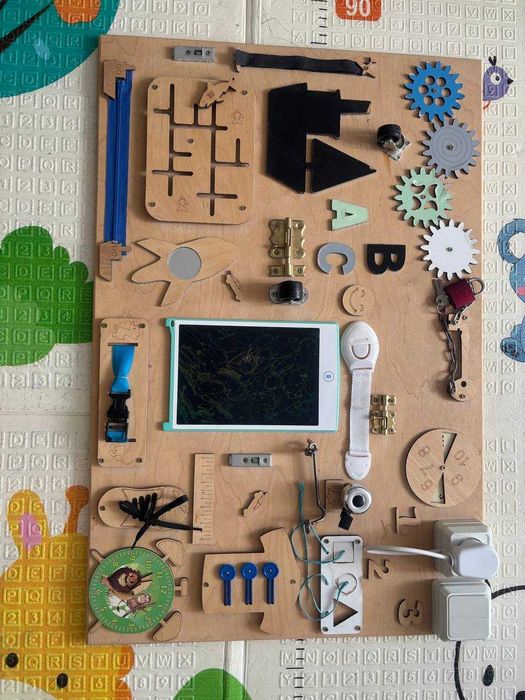 Tablica manipulacyjna sensoryczna