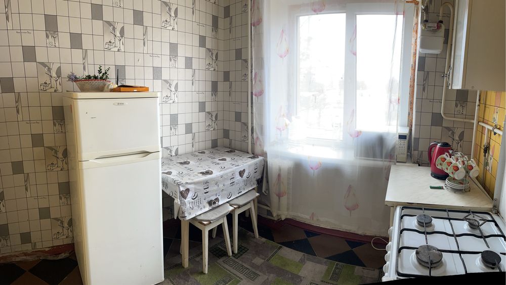 Погодинно та подобово біля автовокзалу та ринку «Колос» Будівельників