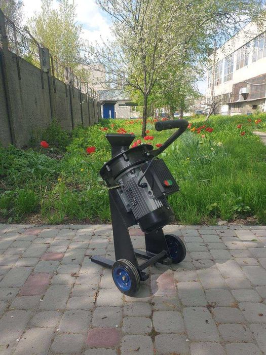 Измельчитель веток, щепорез, щепорізка, щепорезка, соломорезка