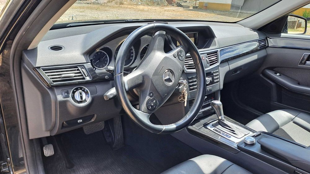 Mercedes Classe E em optimo estado