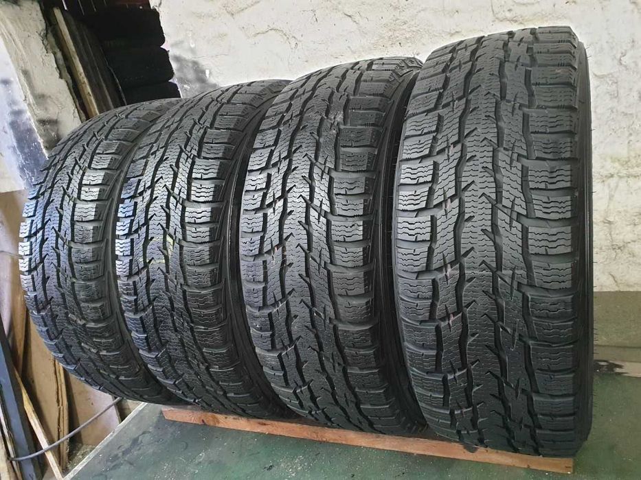 Cztery Opony zimowe 235/60R17C 9mm Nokian WRC3