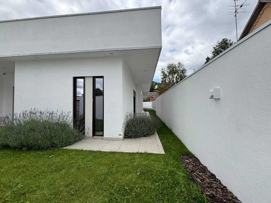 4 спальни! Бассейн и гараж! Продам уникальный дом 2017г. пр-т Гагарина