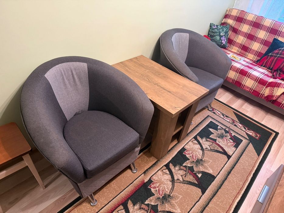 Fotele ze stolikiem do salonu