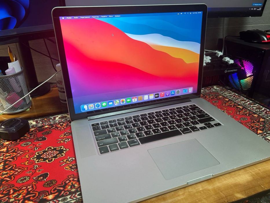 Macbook pro, intel 16gb/ 250gb
