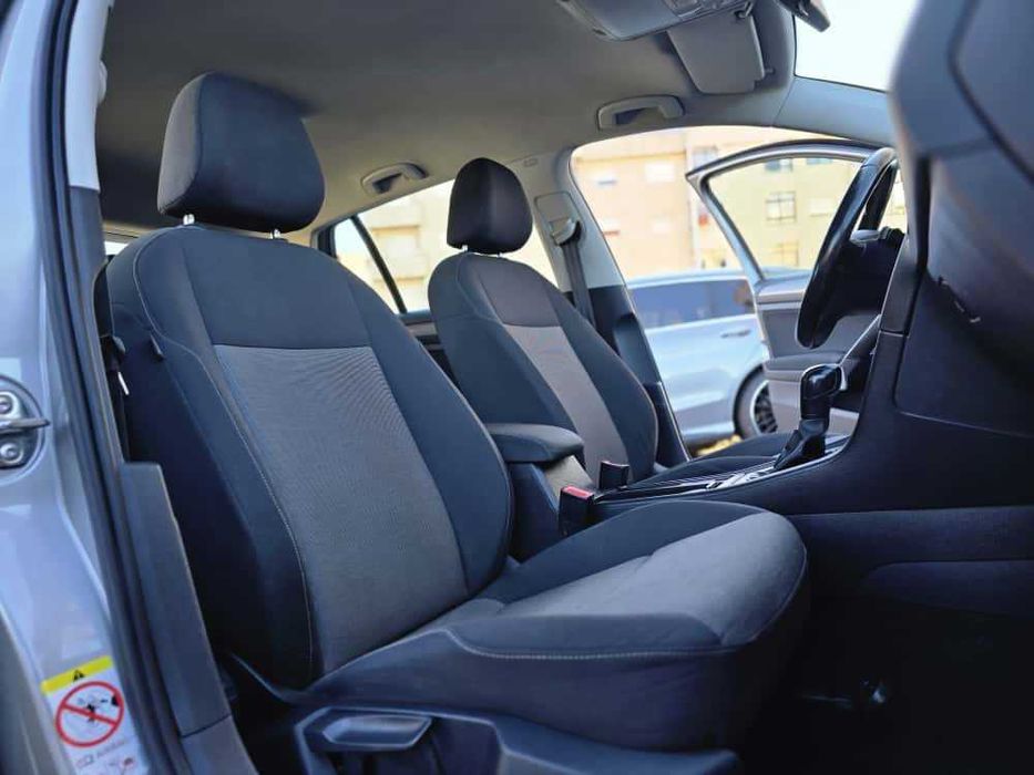 VOLKSWAGEN GOLF VII 1.6TDI 110CV DSG "LOOK GTI"