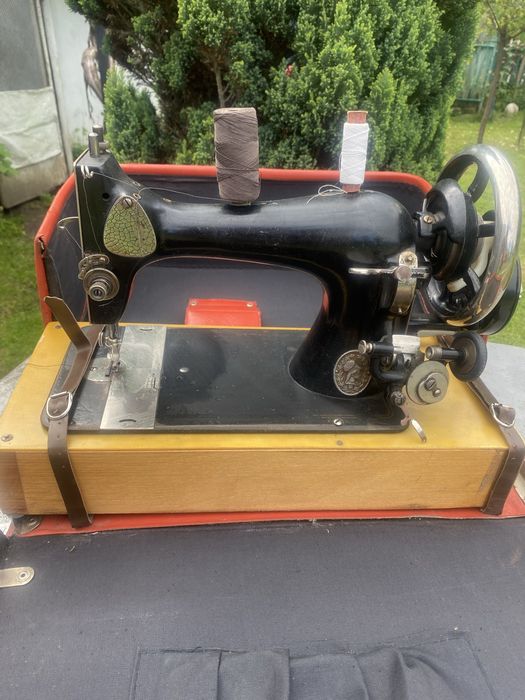 Швейна машинка б/у
