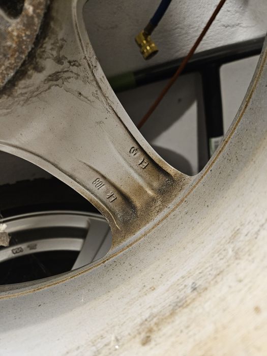 Alufelgi ford 5x108 zima 215/ 60 r 16