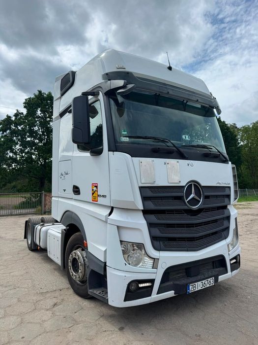 Actros MP4 1848 Low Deck Mega GigaSpace