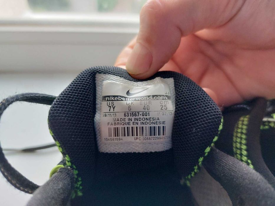 Кроссовки Nike  24,5 см
