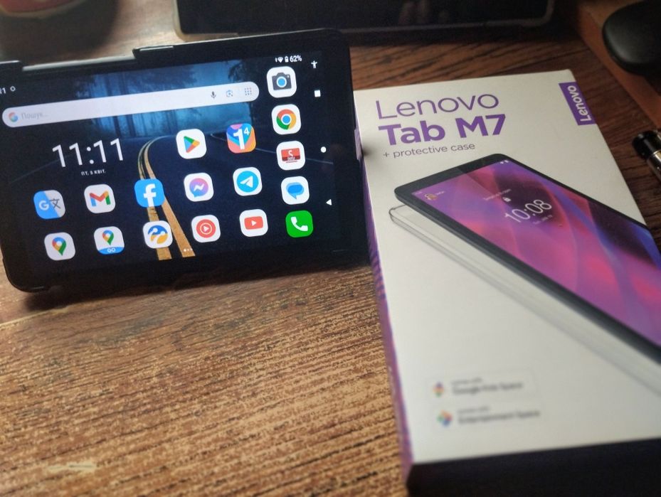 Планшет Lenovo Tab M7