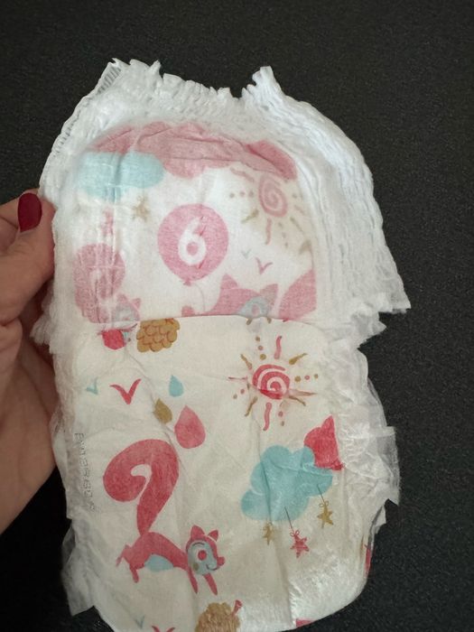 Продам дитячі підгузки- трусики