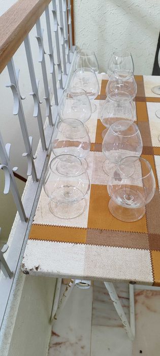 Serviço de 50 Copos e Garrafa