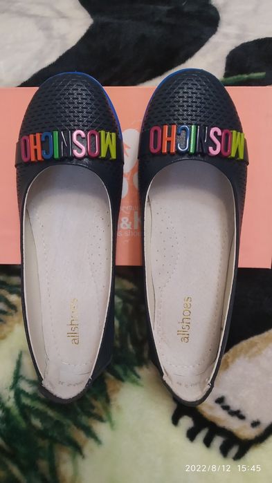 Туфлі на дівчинку