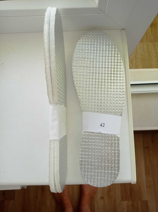 Войлочные стельки 42 размера (дл.стельки 27.3 см)