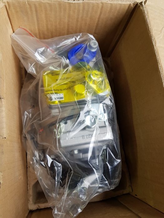 Nowy kompresor klimatyzacji Audi Q7 Touareg 3.0 tdi