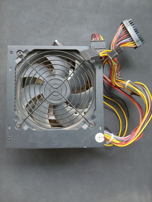 Продам блок живлення