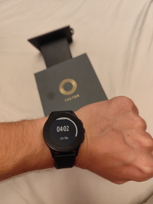 Zegarek Vector Luna smartwatch 46mm