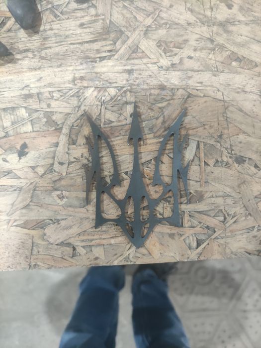 Лазерна різка металу\Лазерная резка металла у Рівному