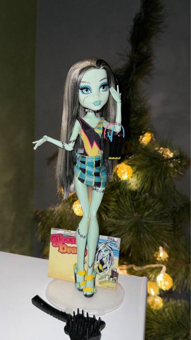 Monster High /Монстер Хай Френкі Штейн Frankie Stein «Gloom Beach»