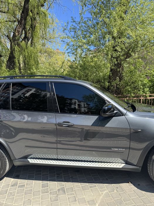 Продам BMW x5 e70 35d