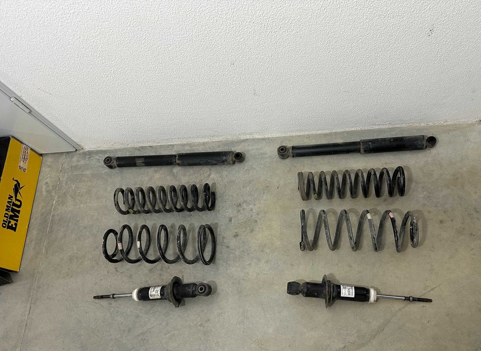 Amortecedores originais Nissan Navara D23/NP300