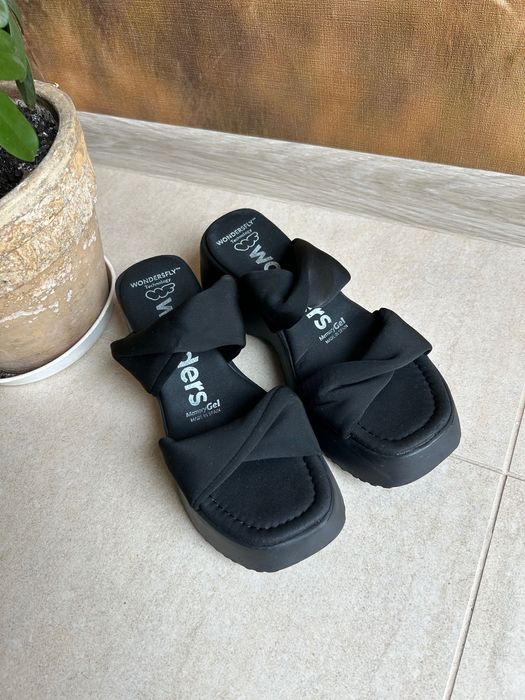 Klapki Wonders 38