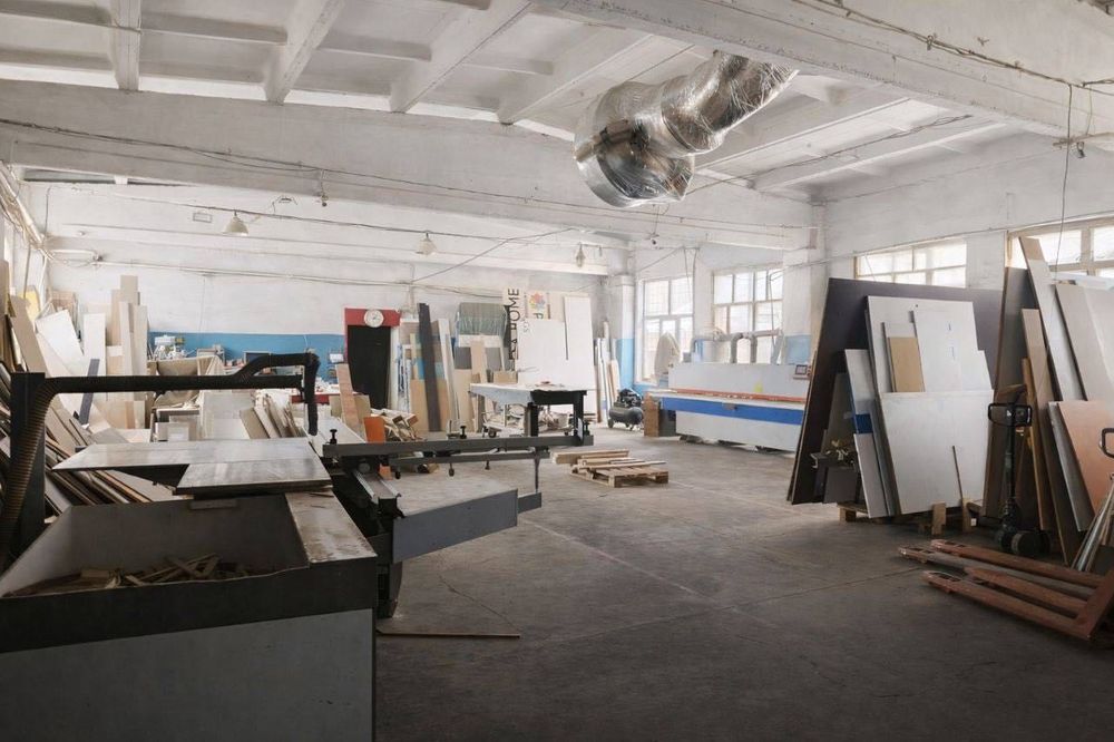 Виробничо складське приміщення 1500м2, Радистів 64