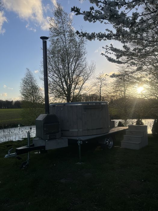 Balia mobilna 8 osób aeromasaż