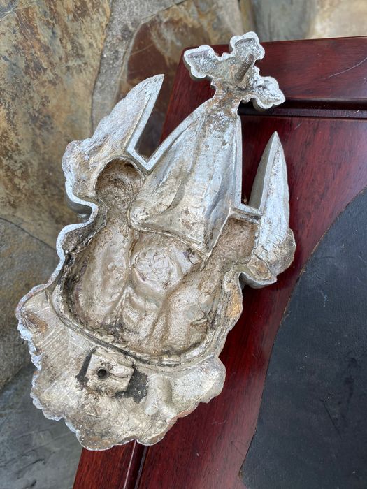 Pia de água benta Séc XIX Metal prata e dourado 28 cm