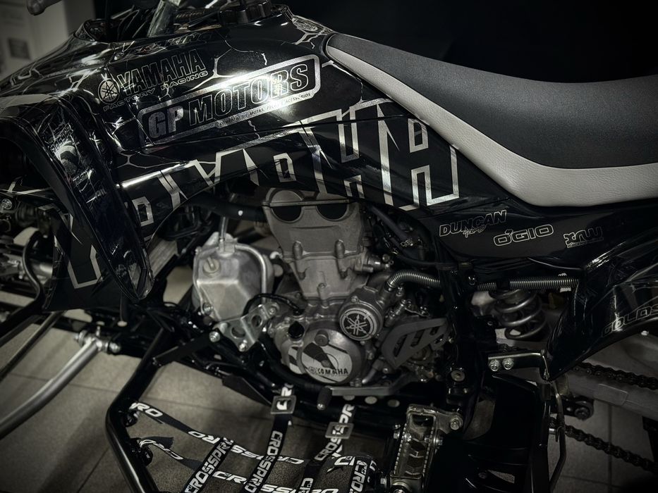 Yamaha YFZ 450 (2 lugares)