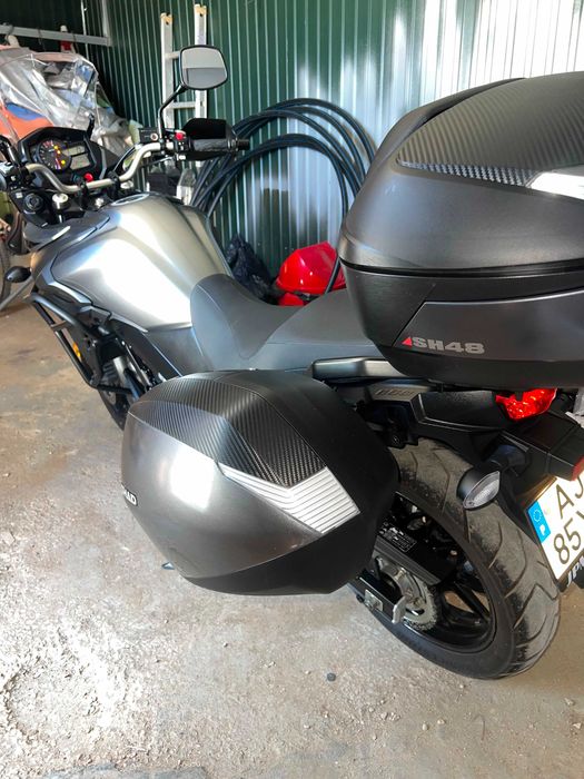 Suzuki vtrong 650