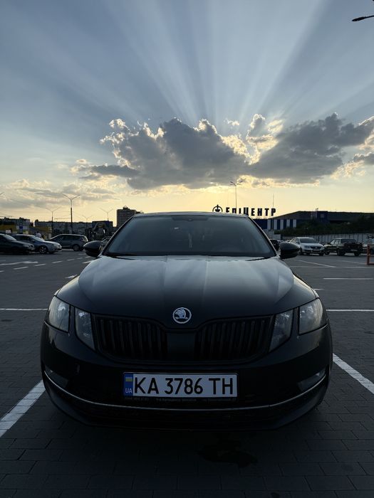 Skoda Octavia 2019 VIN TMBAD2NE4KB007257 фото оголошення 2 з 16