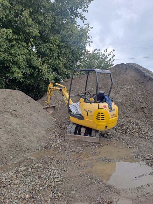 Надаємо послуги міні ескаватора