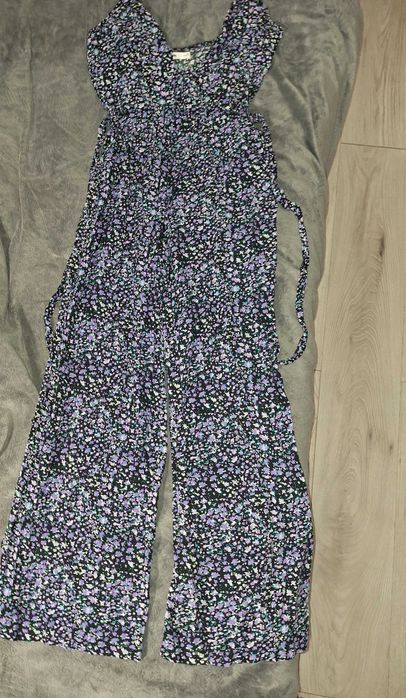 Kombinezon na sprzedaż