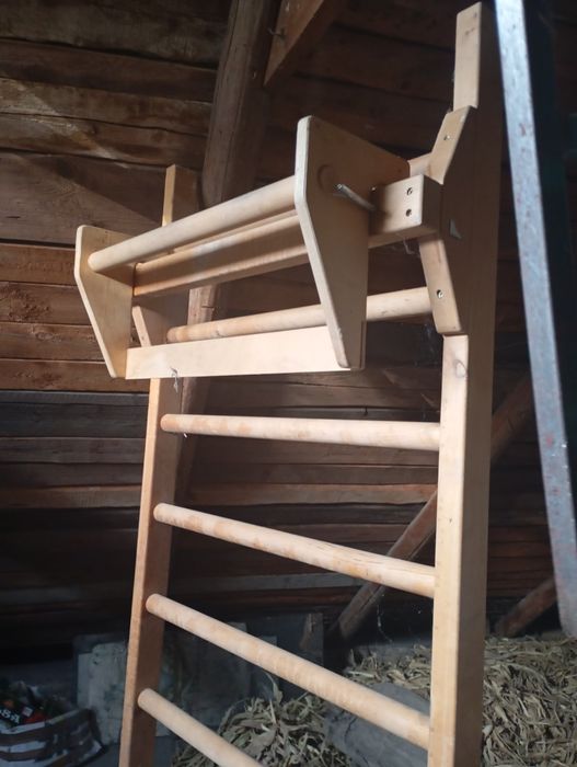 отличная шведская стенка