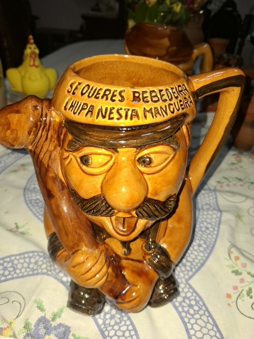 Traditional Ceramic Mugs482695123399485441