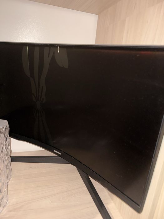 Samsung odyssey g5 27 cali- uszkodzony