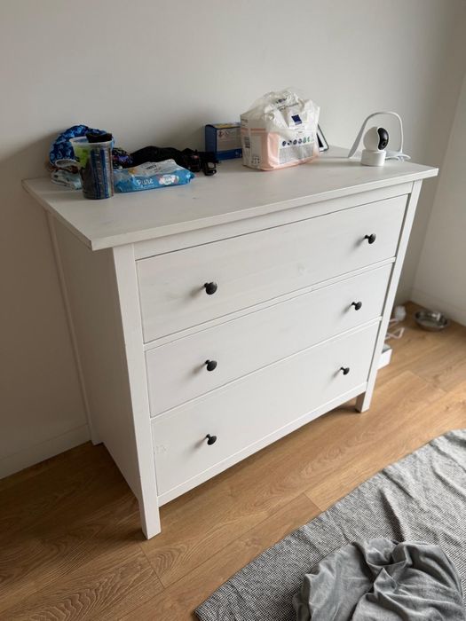 Comoda HEMNES ikea