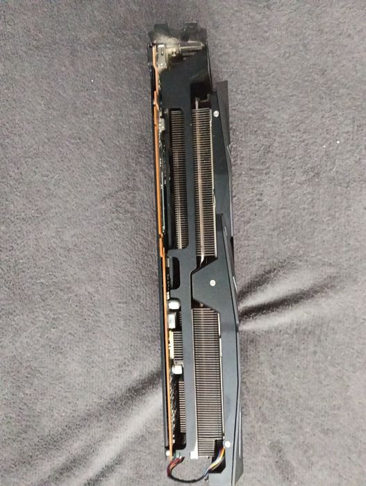 Asus Rog strix rx5600xt 6gb