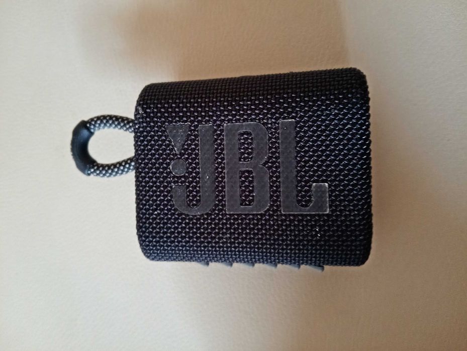 Колонка JBL GO3.