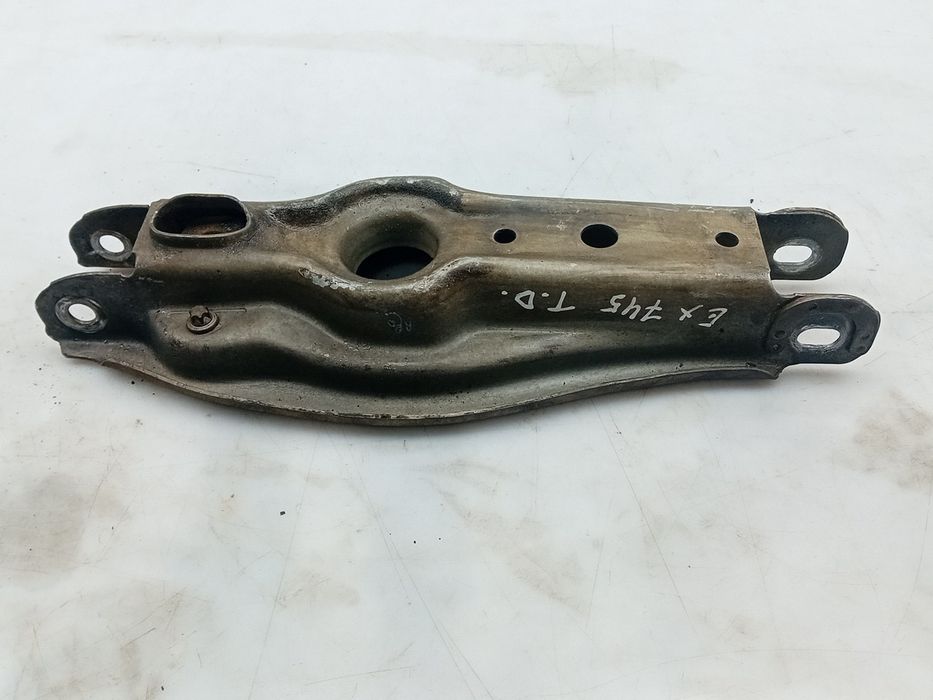 Braço de suspensão trás direito BMW X1 (E84)