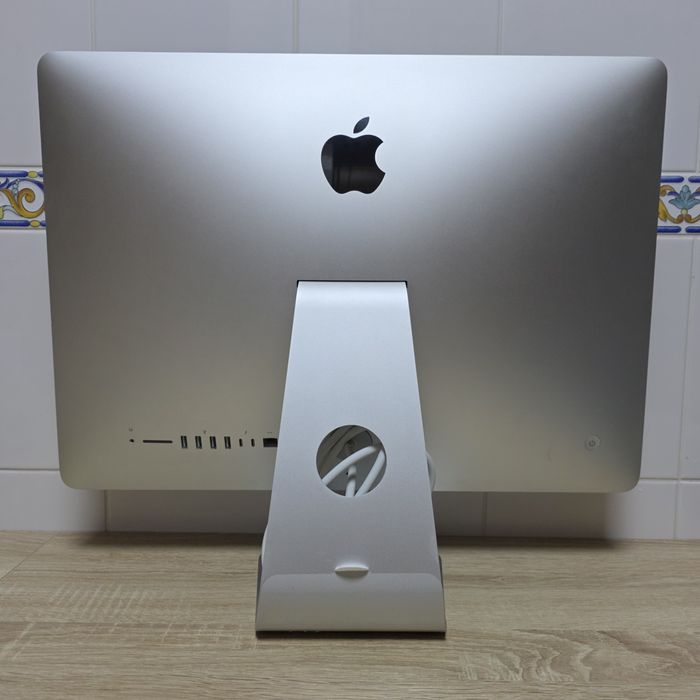 Apple iMac 21,5 2019 + Rato e teclado