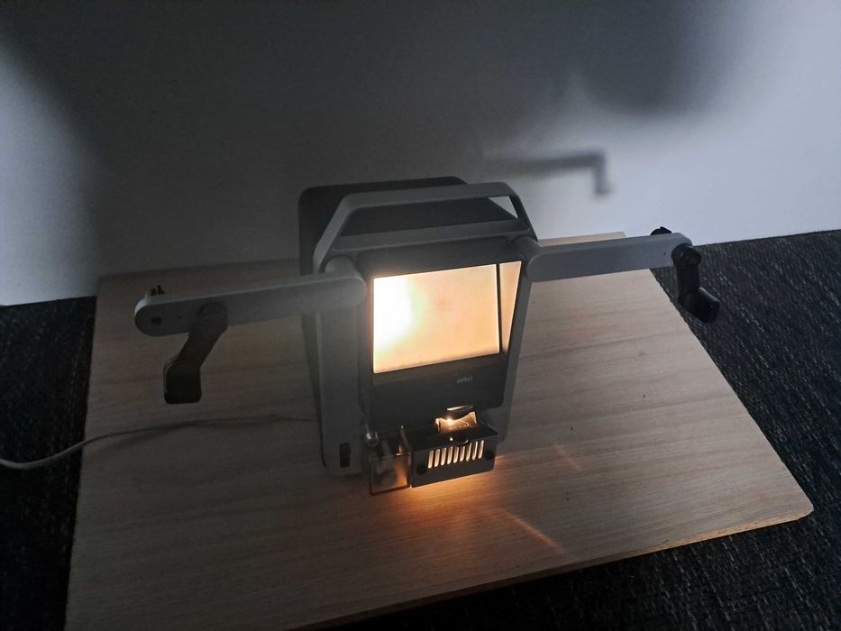 Przeglądarka do filmów Super8 BRAUN Sb1