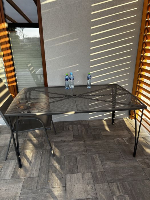 Stół stalowy ogrodowy