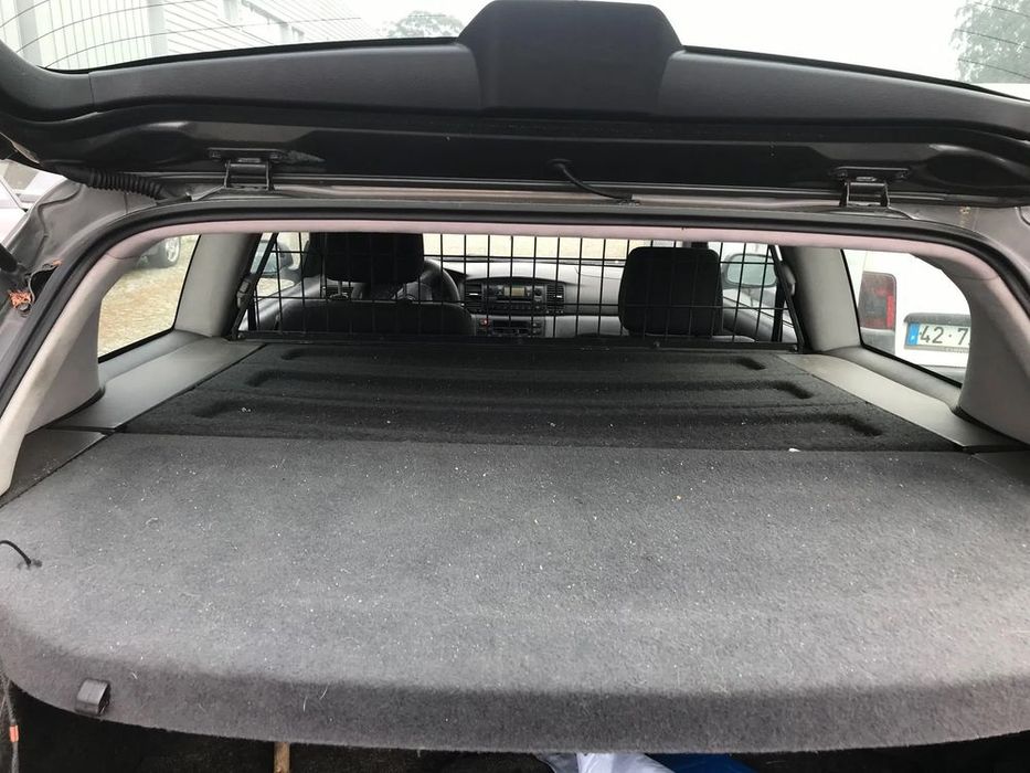 Toyota Corolla 2.0 D-4D Van 2002 - Para Peças