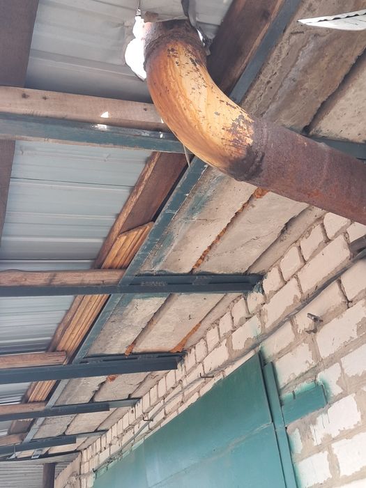 Продам гараж квартира с  удобствами