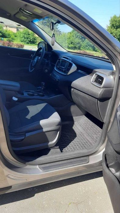 Продам KIA Sorento III