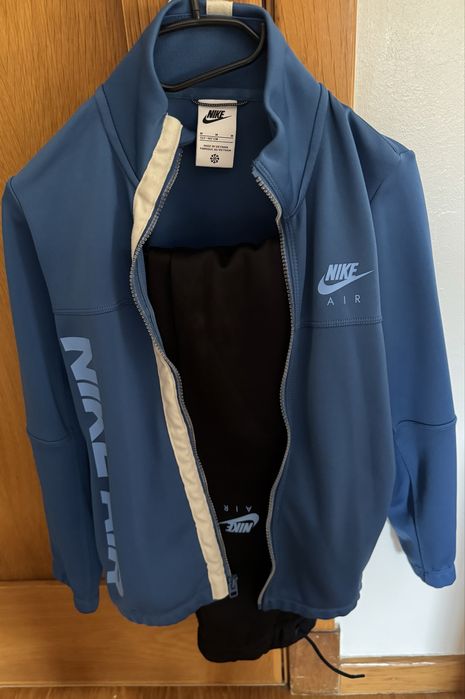 Fato de treino rapaz nike  tamanho 137-147