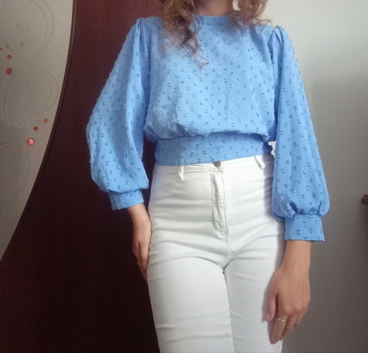 Жіноча блакитна блуза